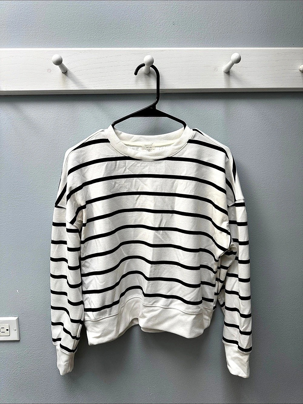 Danskin Striped Long Sleeve Top in White & Black XS